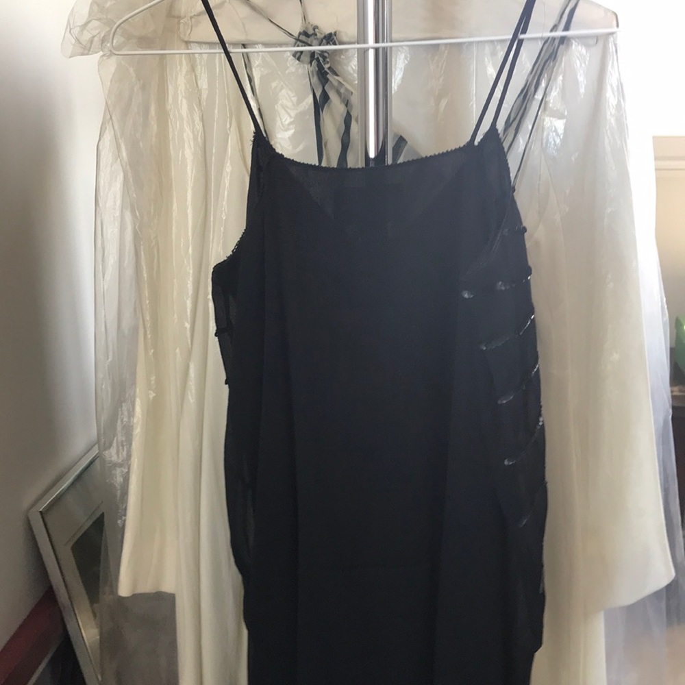 H&M dress - Picture 3 of 3